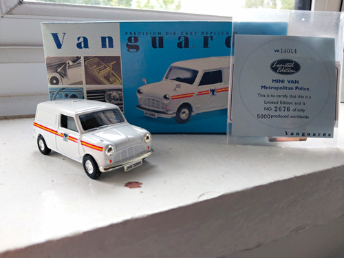 Vanguards mini metropolitan - vanguards,