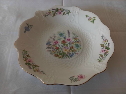 Aynsley bone china scalloped - aynsley,
