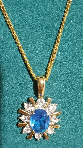 Sapphire colour oval gold tone - oval, gold-tone