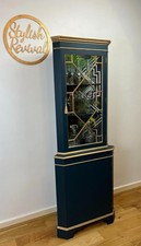 Display drinks corner cabinet