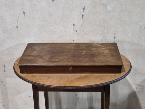 Vintage oak chess box - oak,