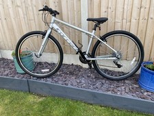 Mountain bike, Women’s Carrera Parva / Size small 16 inch frame