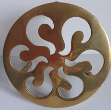Vintage brass trivet - vintage, pot