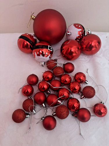 Red plain glittery 3 - plain,