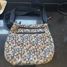 FAT FACE CANVAS FLORAL