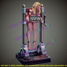 Lola the Captive Elf 1/8 1/4