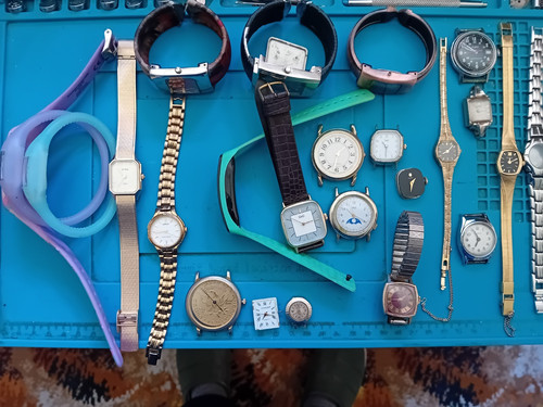 Job lot mixed watches - lot, 24