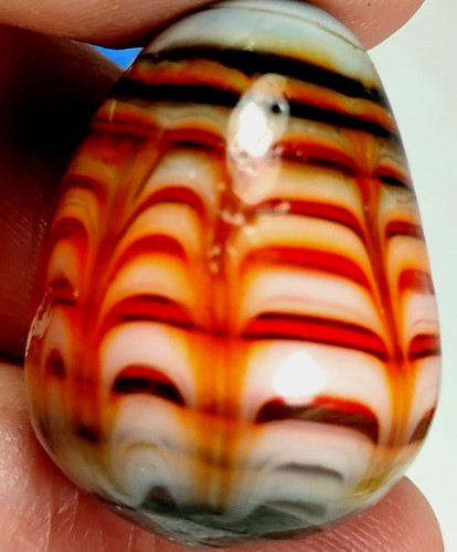 Stunning swirl eqq shaped - swirl,