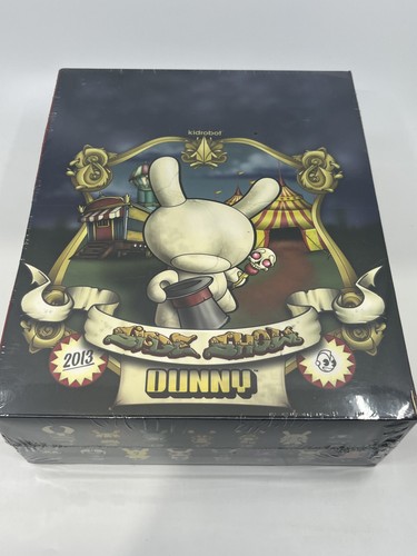 Kidrobot side show dunny blind - show,
