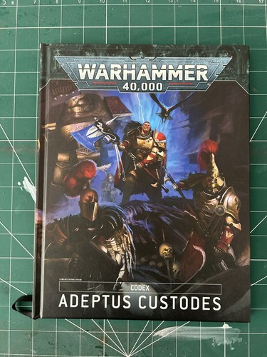 Warhammer 40k adeptus custodes - warhammer,