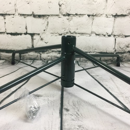 Green metal stand - 28”,