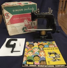 Singer 1955 Model 20 Miniature