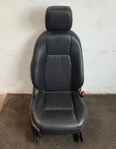 Discovery sport front - discovery,