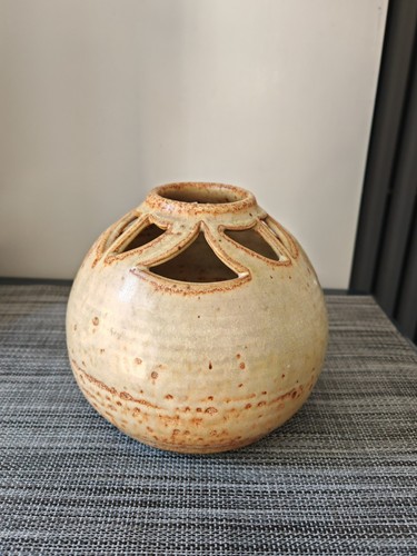 Hand thrown studio - hand, pottery
