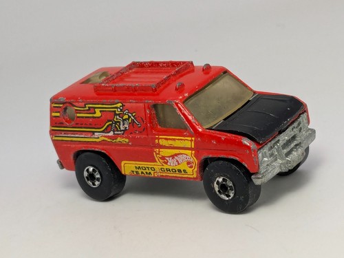 Vintage hot wheels scene - hot,
