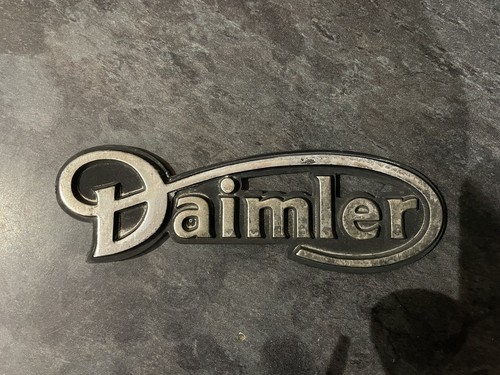 Daimler boot badge - daimler, ,