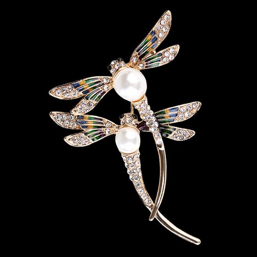 Beautiful dancing dragonfly - beautiful,