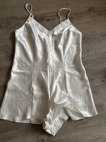Ladies vintage cream satin - cream,