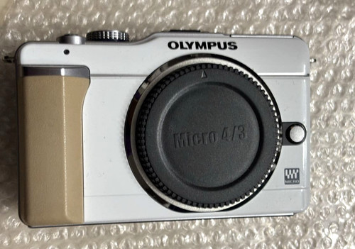 Olympus pen pl1 - olympus, white