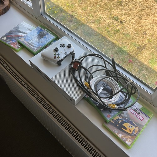 Xbox one white - white, complete