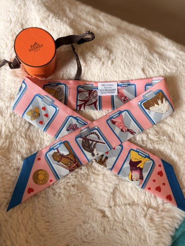 Hermes story pink blue red