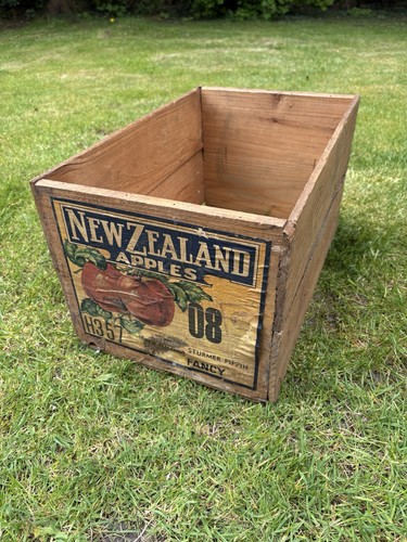 Vintage new zealand - new, apple