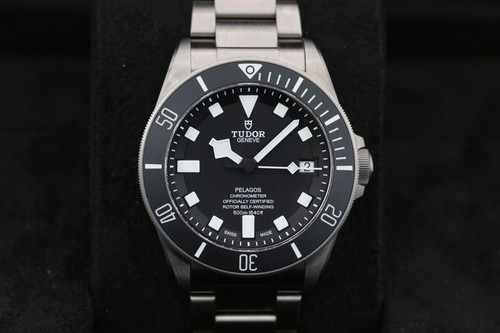 Tudor 25600tn black pelagos - black,