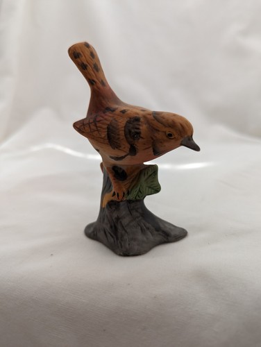 Wren ceramic bird - statue, 9.5
