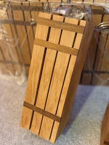 Oak and mahogany - oak,