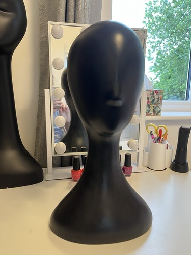 Black mannequin head model - black,
