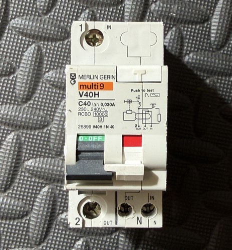 Merlin gerin v40h multi rcd - multi, 9