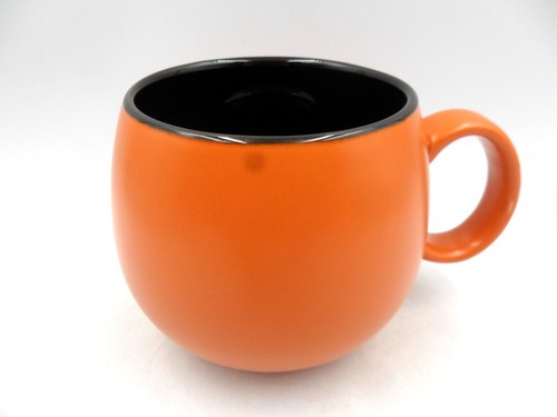 Reactive glaze sphere cuddle - reactive,