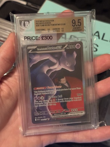 Team rocket mewtwo - team, •