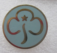Vintage Girl Guides Blue Promise Badge  Trefoil Design Pin Badge