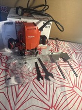 Makita MT Series M3601 240v Electric Plunge Router 900w 8mm 1/4"