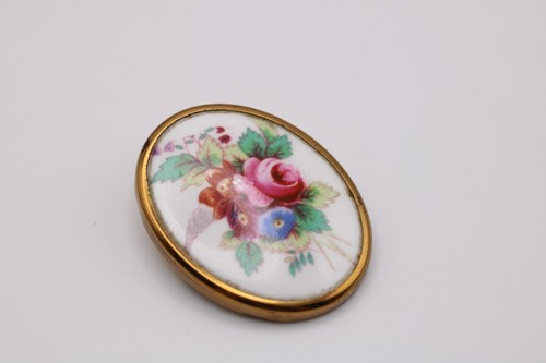 Royal worcester flowers brooch - royal,