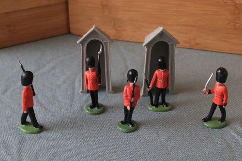 Vintage britains guards - britains,