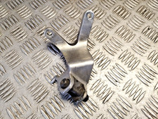 YAMAHA YZF1000R THUNDERACE 1996 2003 96 03 REAR LEFT FOOTREST HANGER BRACKET