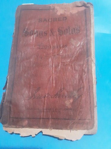 Antique sacred songs - sacred, solos