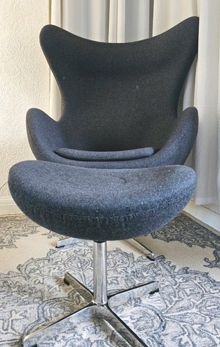 Dark grey wool egg swivel - egg,