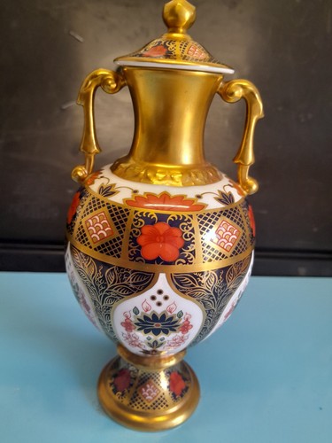 Royal crown derby porcelain - royal,