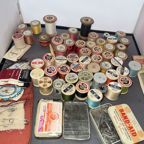 Job lot vintage cotton - lot, reels