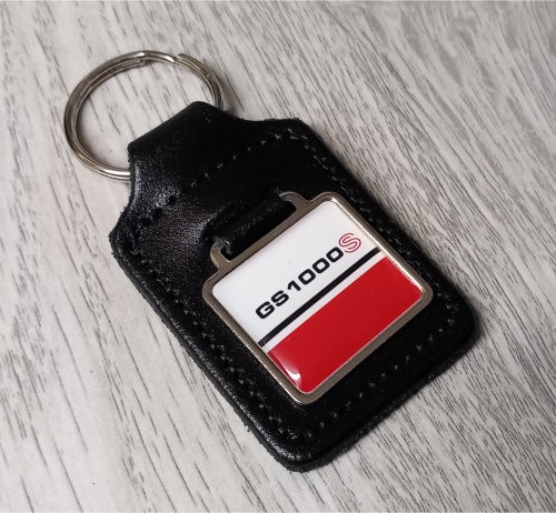 Fits suzuki gs1000 key red - s,