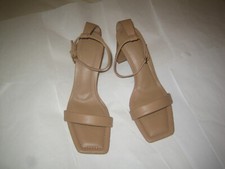 Ladies shoes ‘ STRADIVARIUS