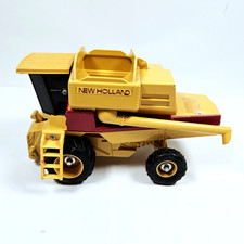 Diecast New Holland Combine