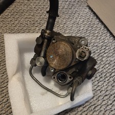 TOYOTA AVENSIS T270 2.0 DIESEL