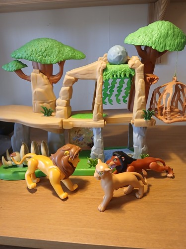 Disney the lion - disney,
