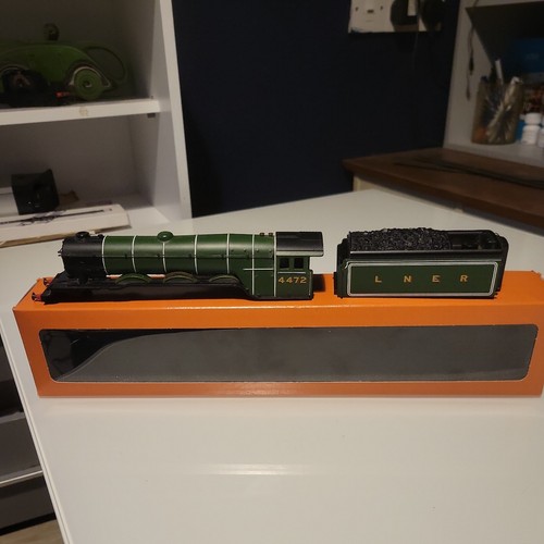 Hornby flying scotsman body - hornby,