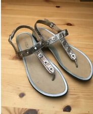 LADIES TOEPOST LEATHER SANDALS - VANELI - METALLIC - SIZE 5