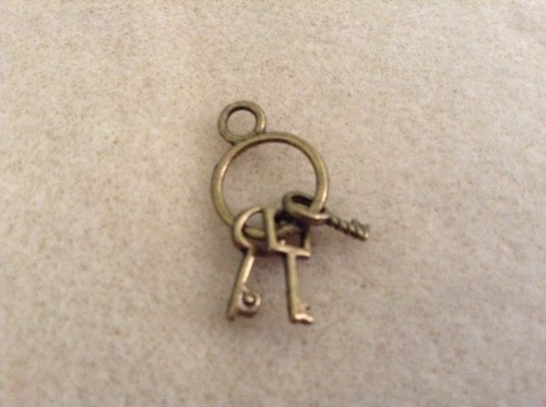 Miniature bunch ring - , of